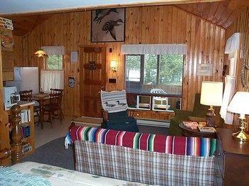 Hay Lake Lodge & Cottages Whitney Екстер'єр фото